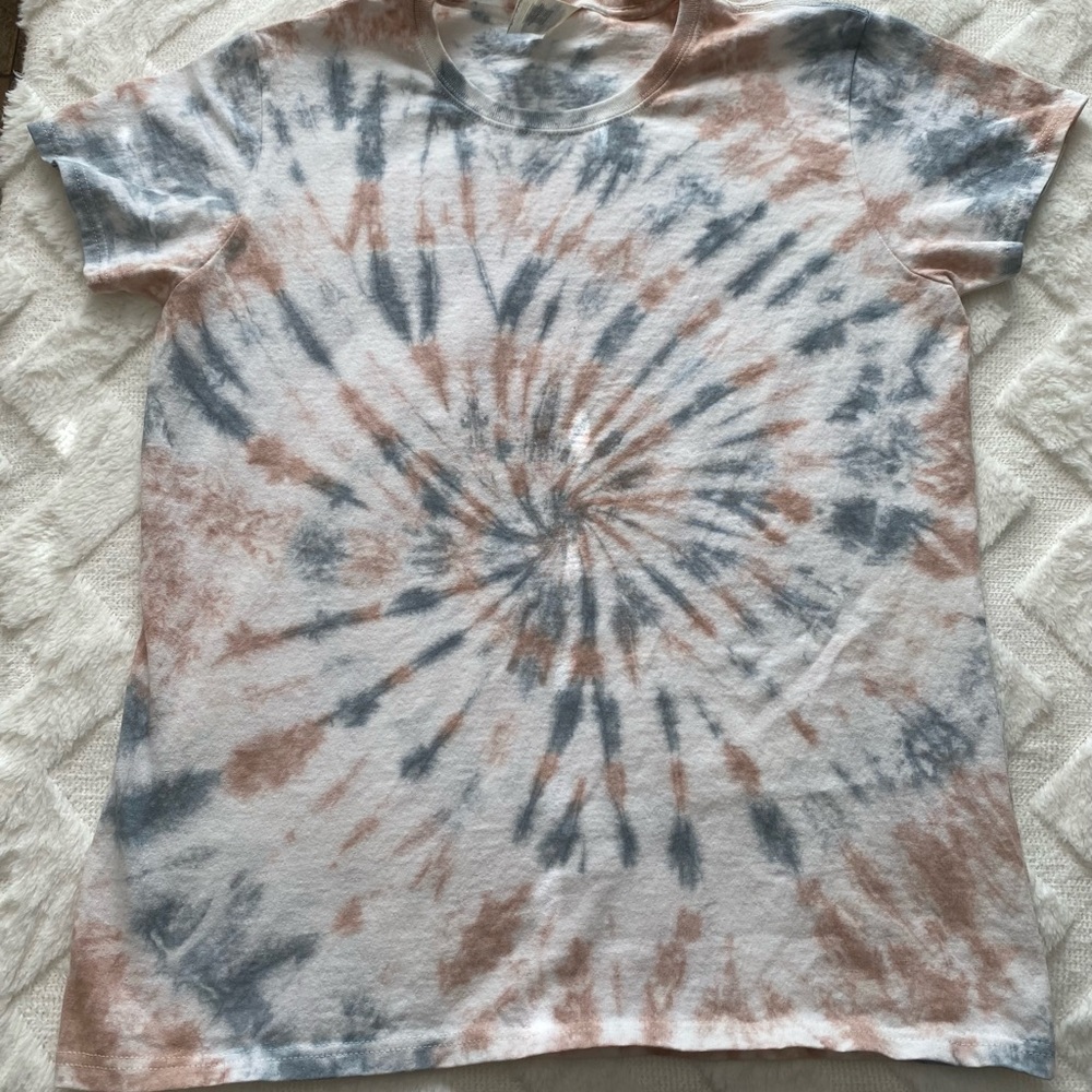 Ladies Pearl Grey and Tan T-shirt